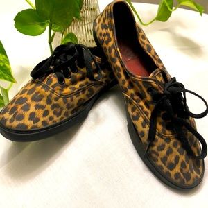 Animal print Vans